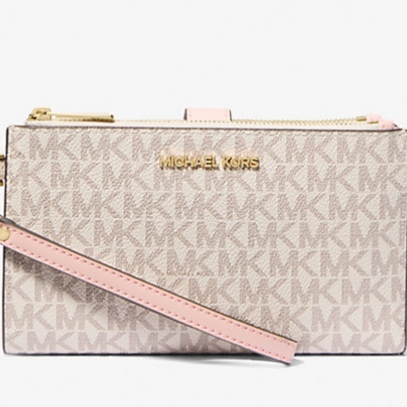 Michael Kors Handbags - Michael Kors Jet Set Travel Signature Logo Smartphone Wallet: Powder Blush, NWT